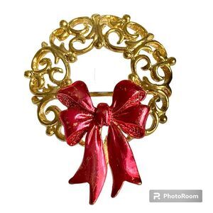Vintage Christmas Filigree Scroll Wreath Pin Brooch Gold Tone Red Bow JJ Jonette